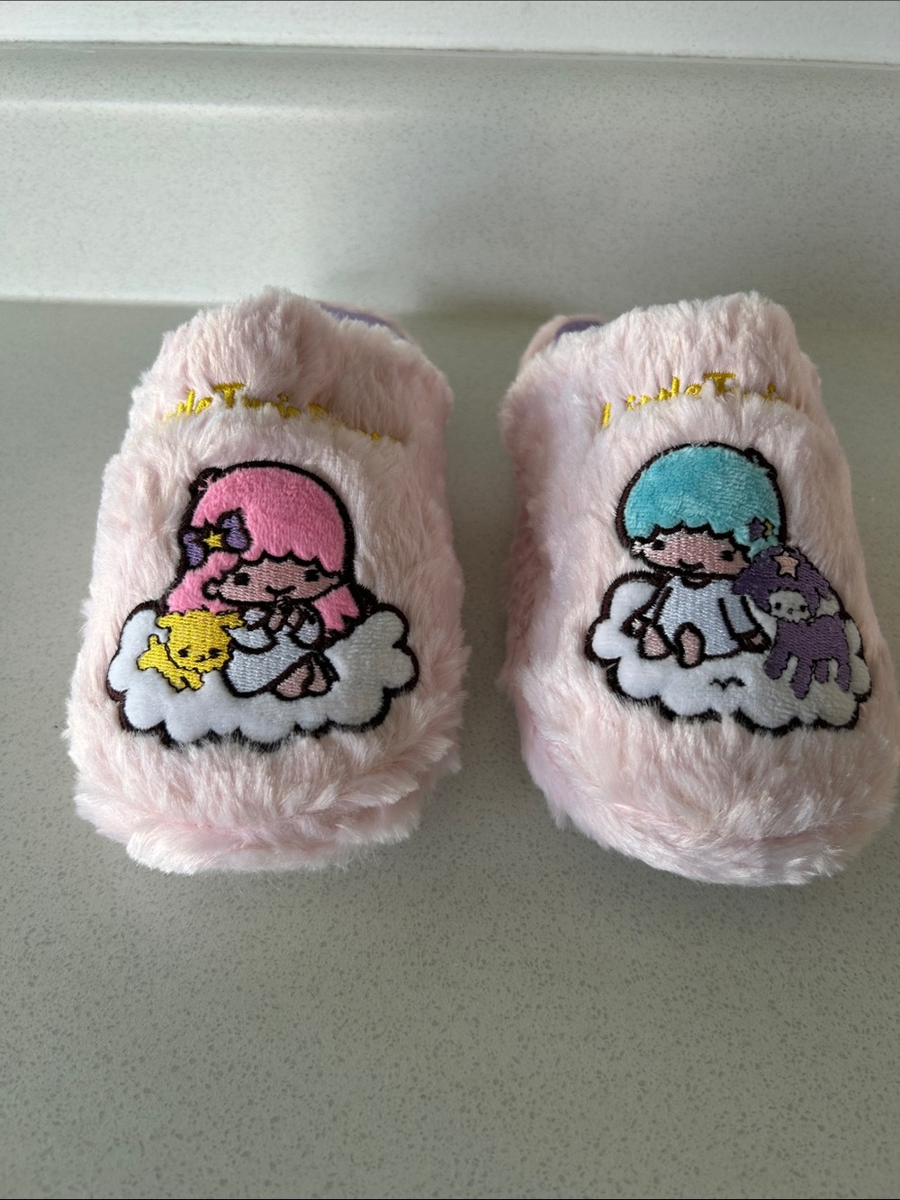 Twin Stars House Slippers Size 8